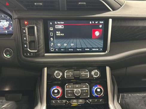 Used 2024 GMC Yukon Denali image 12