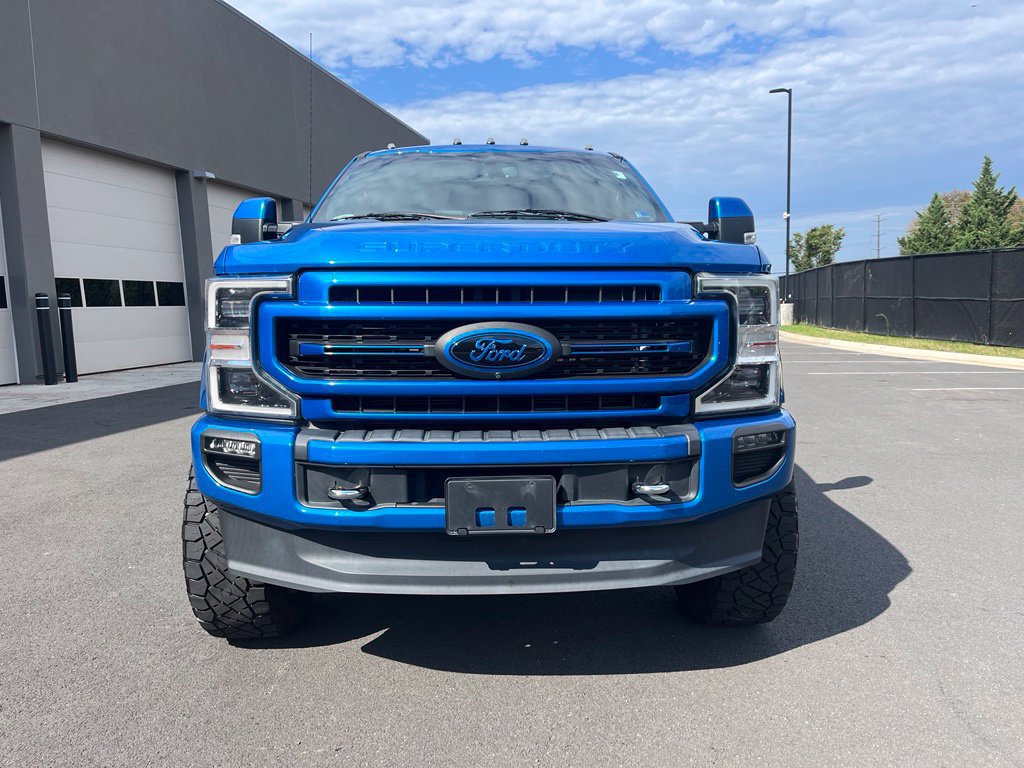 Used 2021 Ford F350 Platinum w/ FX4 Off-Road Package AWD/4WD image 2