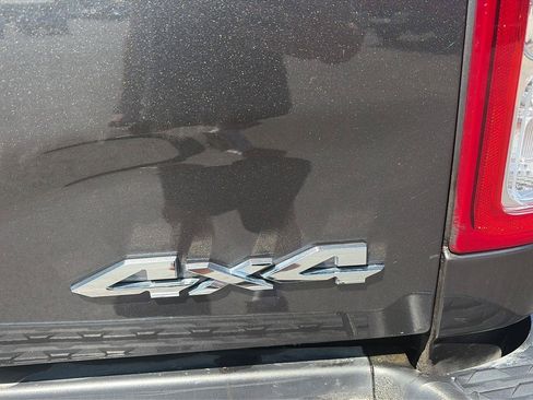 Used 2022 RAM 2500 Big Horn w/ Level A Equipment Group AWD/4WD image 14