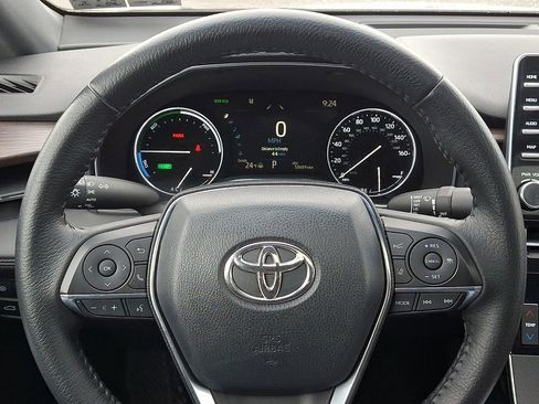 Used 2022 Toyota Avalon XLE w/ Moonroof Package image 17