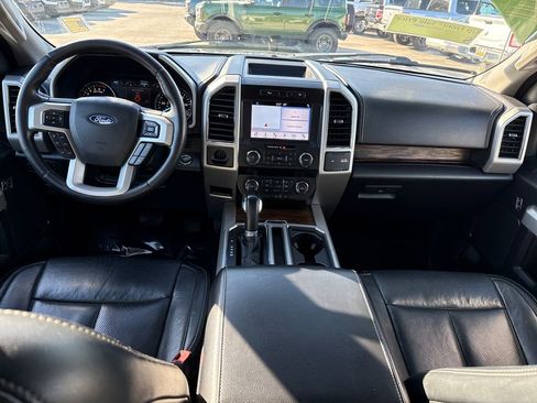 Used 2019 Ford F150 Lariat image 6