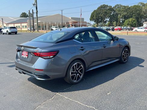 New 2025 Nissan Sentra SR w/ SR Premium Package image 4