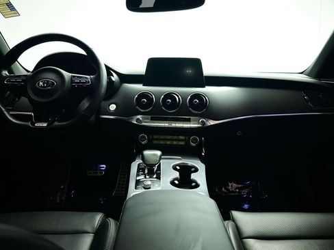 Certified 2021 Kia Stinger GT2 image 6