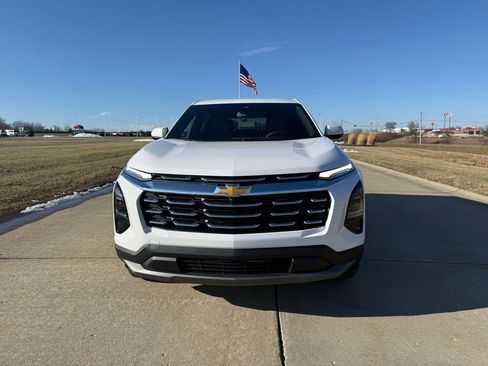 New 2026 Chevrolet Equinox LT w/ Convenience Package II image 11