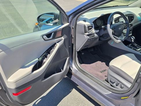 Used 2019 Hyundai Ioniq SEL FWD image 21