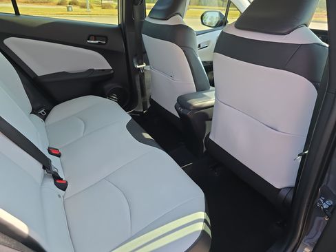 Used 2020 Toyota Prius Limited image 11