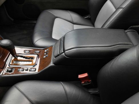 Used 1995 Mercedes-Benz S 600 Coupe image 36
