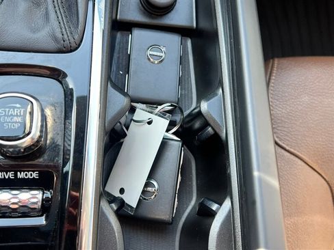 Used 2019 Volvo XC90 T6 Momentum w/ Advanced Package image 41