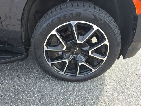 Used 2022 Chevrolet Tahoe RST w/ Luxury Package image 10