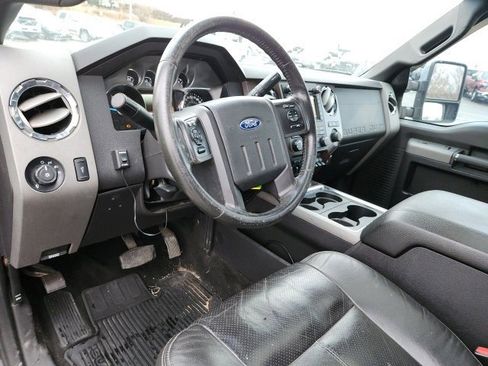 Used 2012 Ford F250 Lariat w/ Chrome Pkg image 9