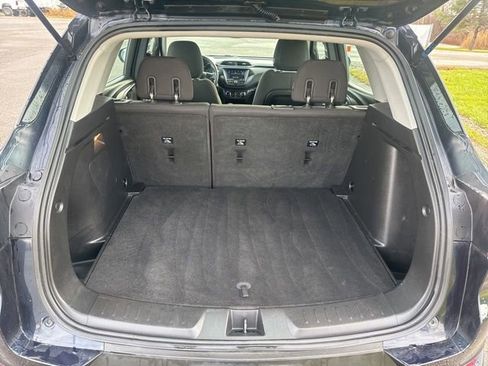 Used 2021 Chevrolet TrailBlazer LS image 18