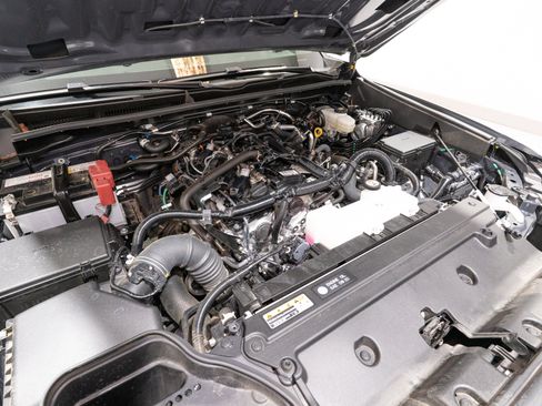 Used 2025 Toyota 4Runner SR5 RWD image 32