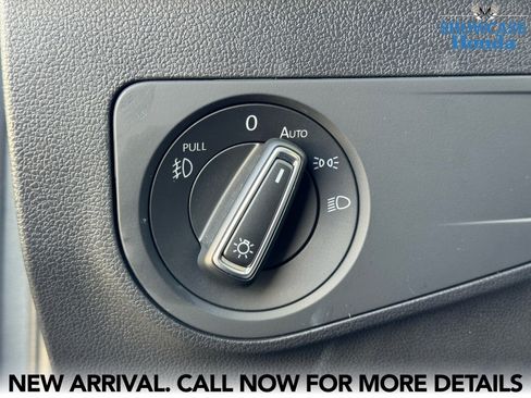 Used 2019 Volkswagen Tiguan SEL image 10