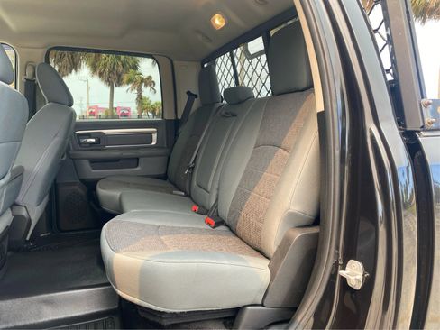 Used 2017 RAM 2500 Big Horn w/ Sport Appearance Group AWD/4WD image 10