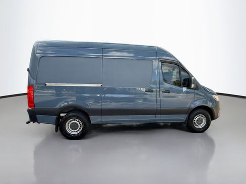 Used 2019 Mercedes-Benz Sprinter 144 image 11