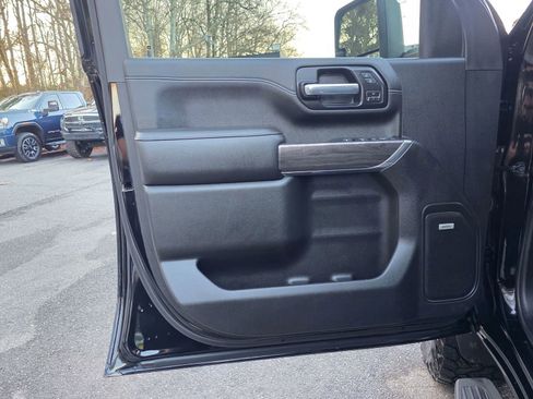 Used 2020 Chevrolet Silverado 3500 LTZ w/ LTZ Plus Package image 30