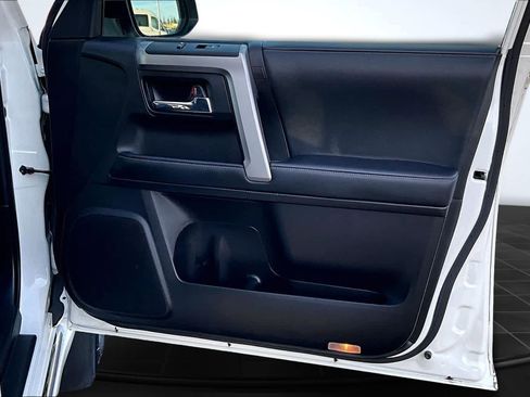 Used 2021 Toyota 4Runner Limited image 29