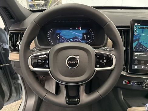 New 2026 Volvo XC90 B6 Plus w/ Protection Package Premier image 7