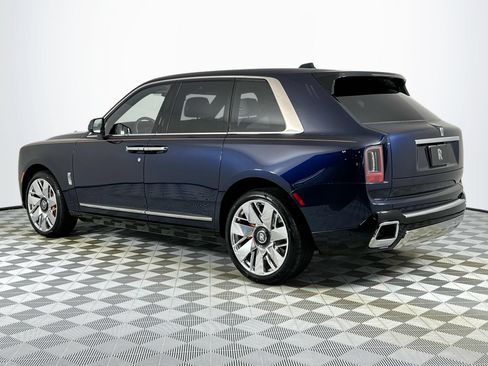 New 2026 Rolls-Royce Cullinan AWD/4WD image 2