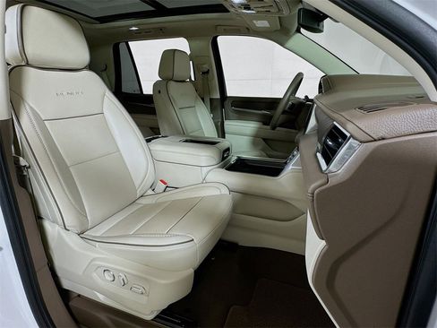 Certified 2023 GMC Yukon Denali image 29