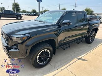Used 2024 Toyota Tacoma TRD Off-Road w/ TRD Off Road Premium Package AWD/4WD video 1