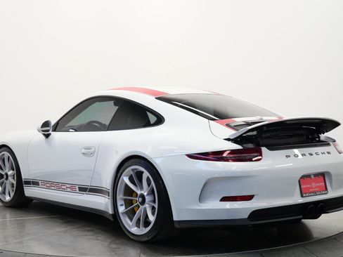 Used 2016 Porsche 911 R image 7