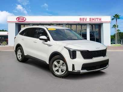 Certified 2025 Kia Sorento LX