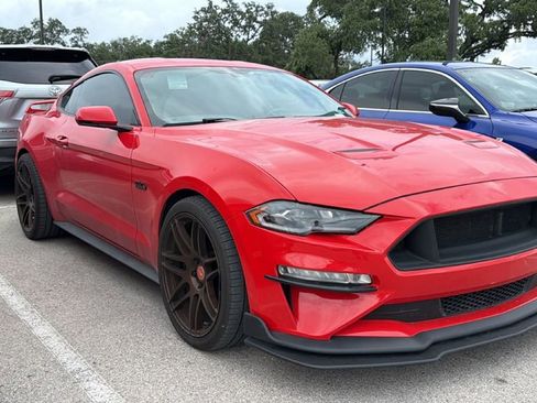 Used 2020 Ford Mustang GT Premium w/ GT Performance Package RWD image 3