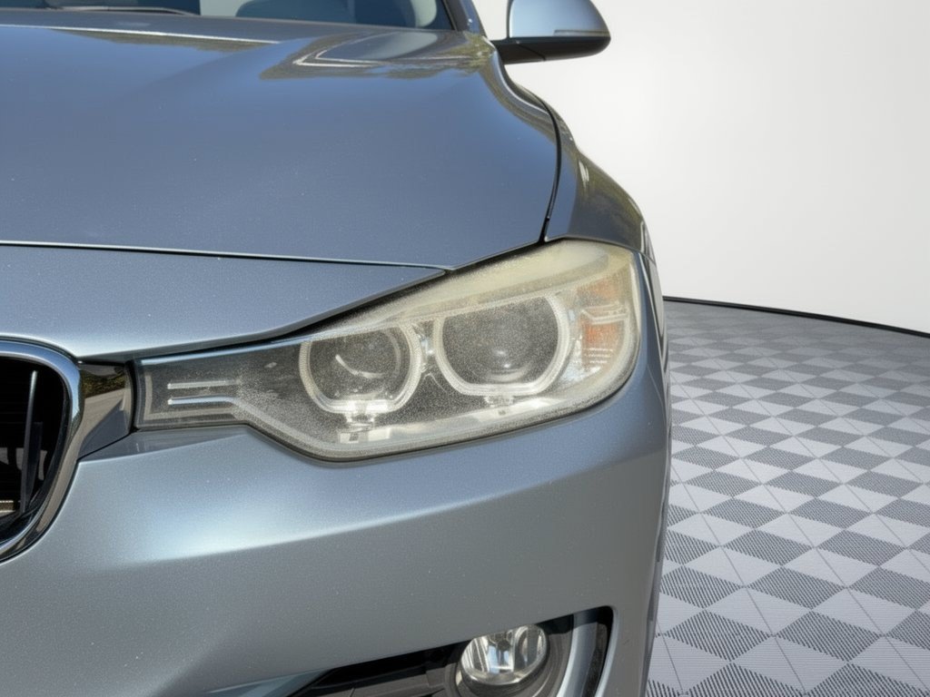 Used 2014 BMW 320i Sedan RWD image 12