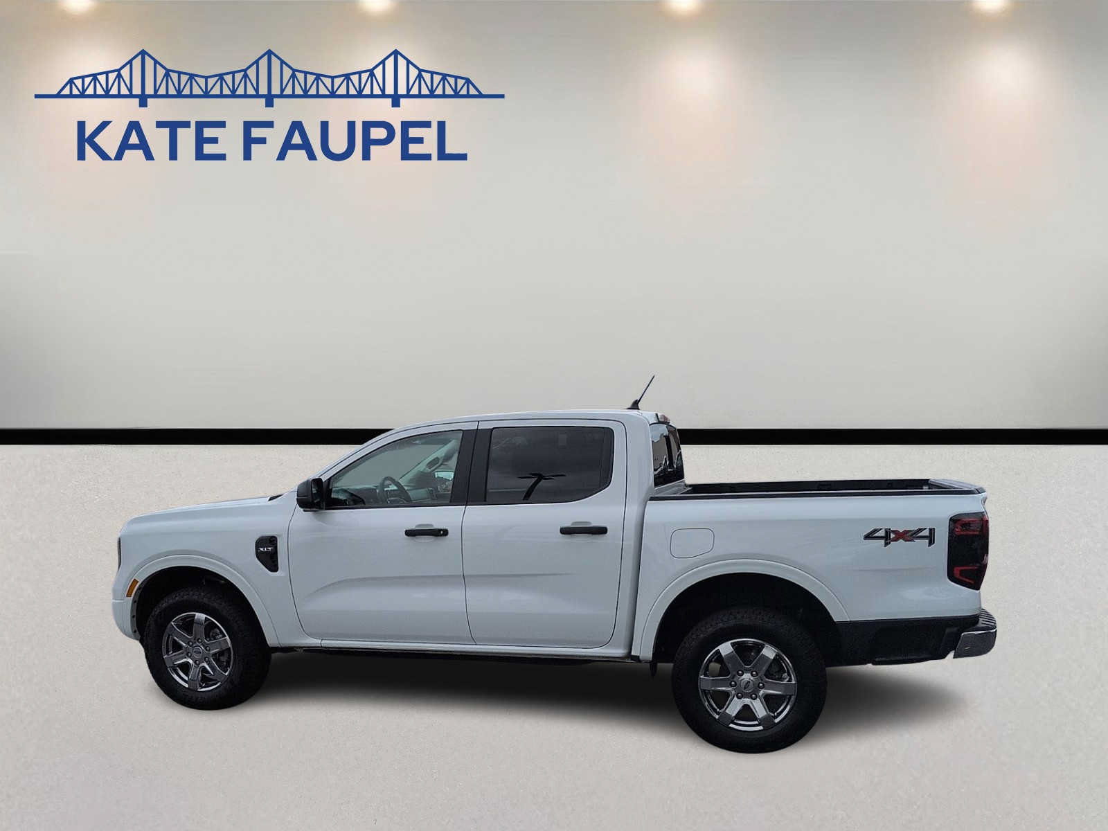 Used 2025 Ford Ranger XLT w/ Chrome Accent Package AWD/4WD image 4
