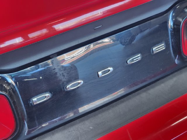 Used 2019 Dodge Challenger SXT RWD image 9
