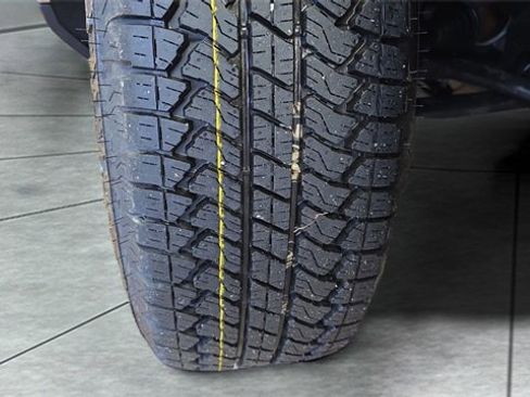 Used 2025 GMC Sierra 1500 Pro w/ Convenience Package image 26