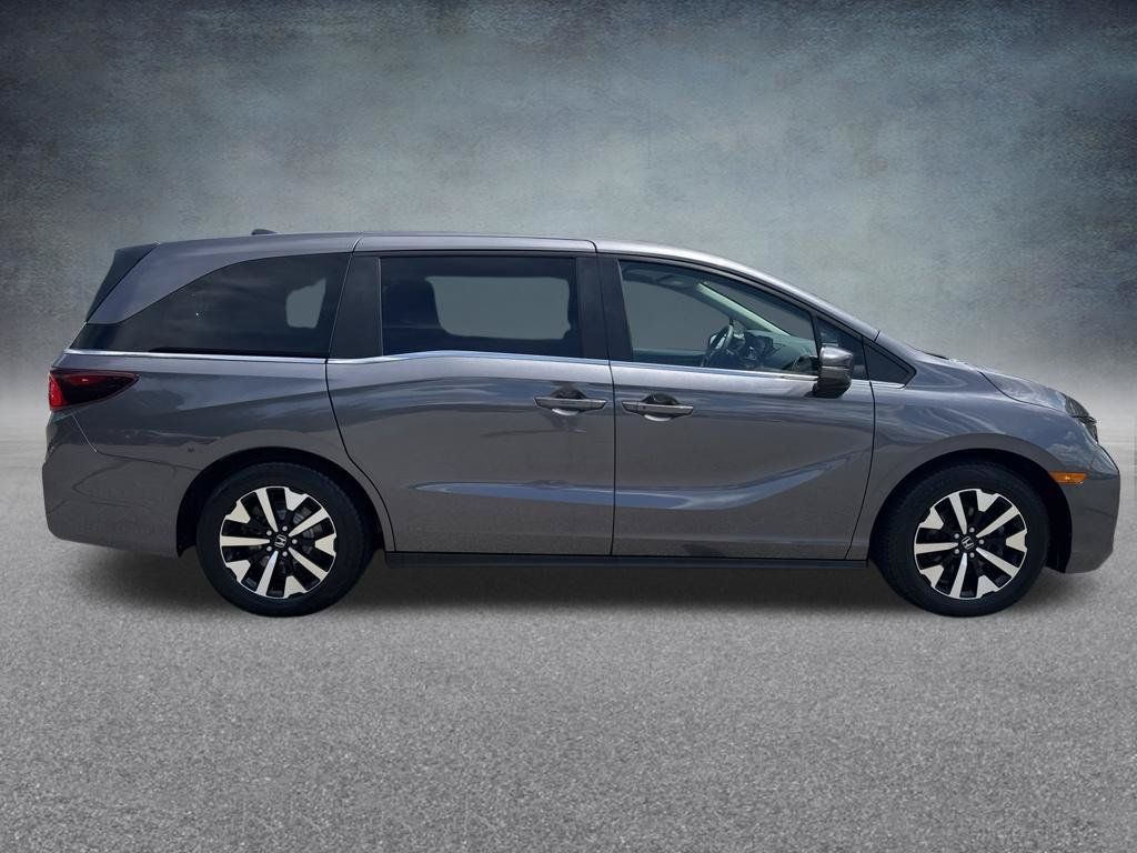 Used 2025 Honda Odyssey EX-L image 4