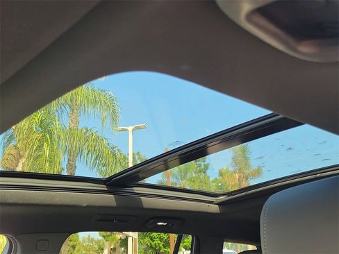 Certified 2023 Cadillac XT6 Sport w/ Technology Package image 18