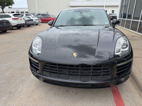 Used 2017 Porsche Macan AWD/4WD image 3