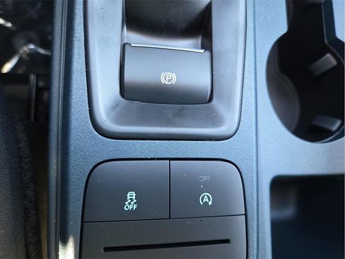 New 2026 Ford Maverick XL image 17