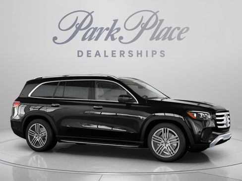 Used 2026 Mercedes-Benz GLS 450 4MATIC image 29