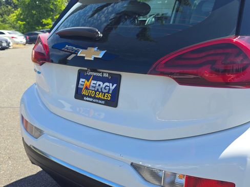 Used 2020 Chevrolet Bolt LT FWD image 13