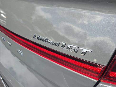 Used 2021 Hyundai Sonata Limited FWD image 4