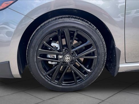 Used 2026 Toyota Camry SE FWD image 11