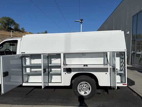 New 2024 Chevrolet Express 3500 w/ Power Convenience Package RWD image 5
