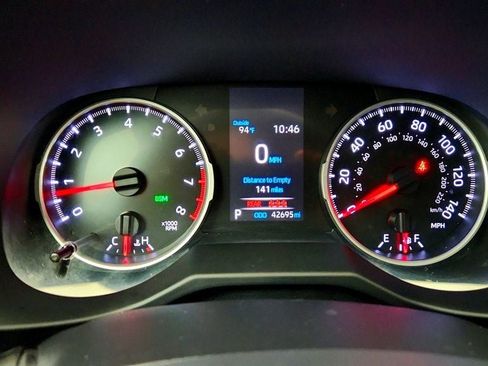 Used 2021 Toyota RAV4 XLE w/ Convenience Package AWD/4WD image 15