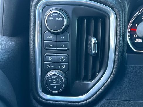 Used 2022 Chevrolet Silverado 2500 LTZ w/ Safety Package image 40