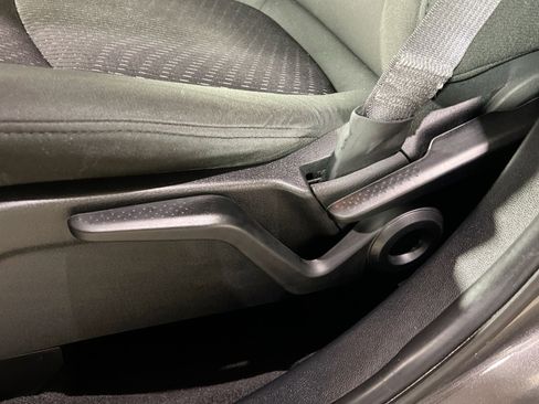 Used 2019 Dodge Journey SE w/ Blacktop Package image 21