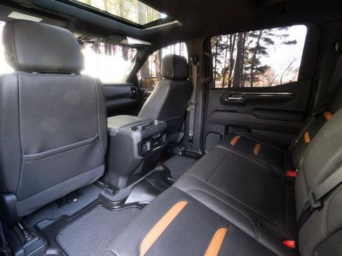 Used 2023 GMC Sierra 1500 AT4 image 27