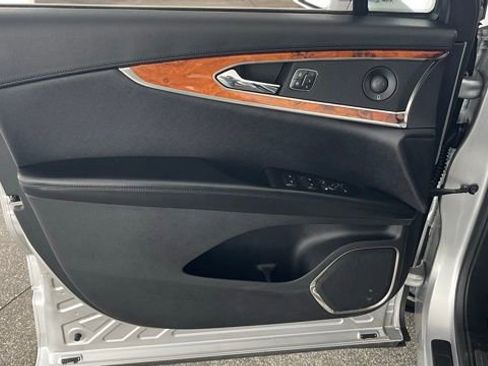 Used 2019 Lincoln Nautilus Reserve w/ Driver Assistance Package image 34