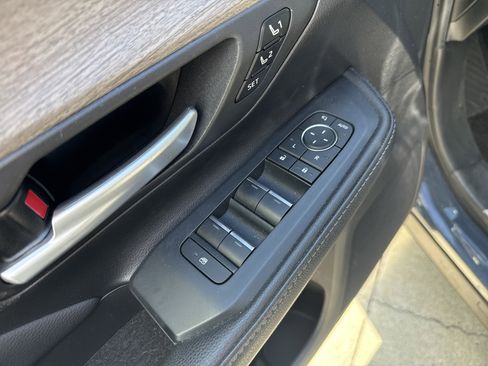 Used 2024 Toyota Grand Highlander Limited image 14