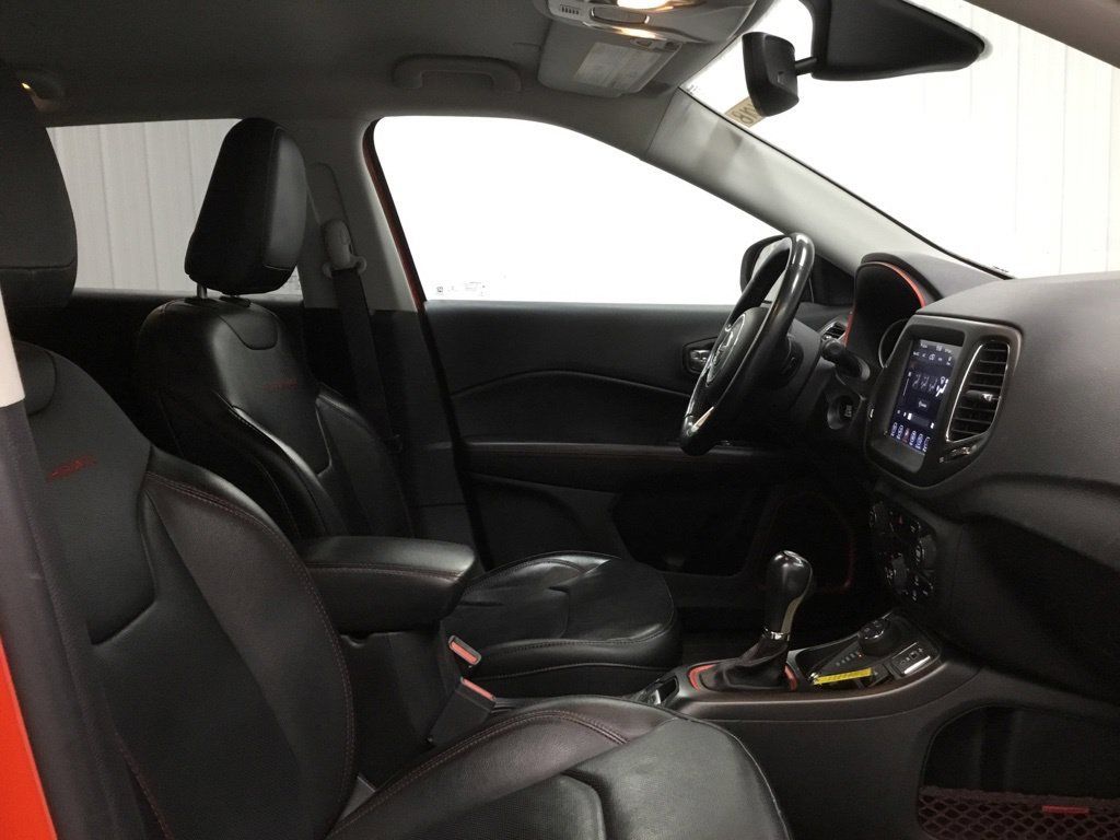 Used 2020 Jeep Compass Trailhawk w/ Leather Interior Group AWD/4WD image 22