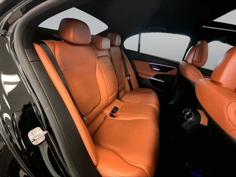 Used 2024 Mercedes-Benz C 300 Sedan image 18