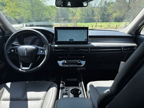 New 2026 Lincoln Corsair Premiere image 12